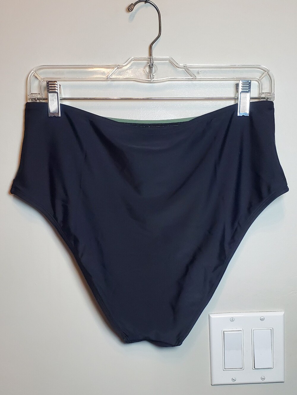 49. NWT - Cupshe Wrapped Bikini Top & High-Rise Bottoms Set - Picture 8 of 14